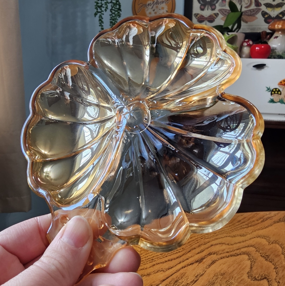 Vintage Amber Peach Iridescent Carnival Glass Hibiscus Flower Dish Catch-all